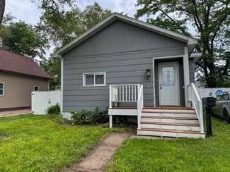 367 5th St NE, Huron, SD 57350