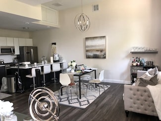 1022 Hancock St Unit 106, Quincy, MA 02169