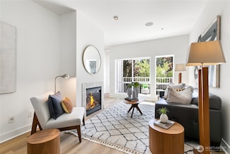 6816 NE 153rd Place Unit D, Kenmore, WA 98028
