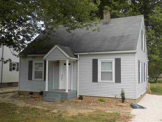 110 E 4th Ave, Huntingburg, IN 47542