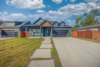 3008 Walker St, Fort Worth, TX 76105