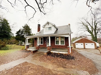1119 Peaks St, Bedford, VA 24523