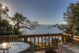 7280 Fraser Rd, Gloucester Point, VA 23062