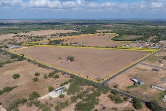 13277 Pearsall Rd, Atascosa, TX 78002