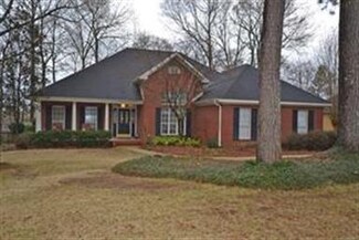 89 Hickory Ln, Wetumpka, AL 36093