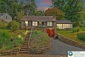 2206 Park Ave, Easton, PA 18045