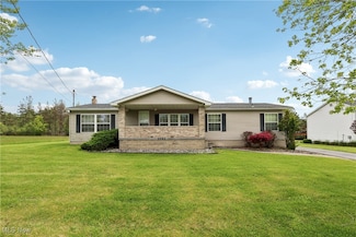 3725 Ron Ln, Youngstown, OH 44505