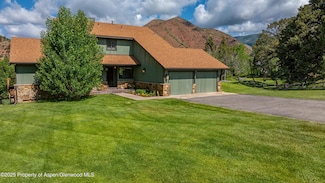 645 Canyon Creek Dr, Glenwood Springs, CO 81601