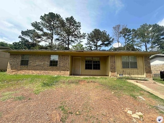 702 W Allday St, Atlanta, TX 75551