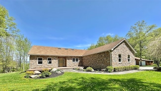 556 Bruyn Turnpike, Wallkill, NY 12589
