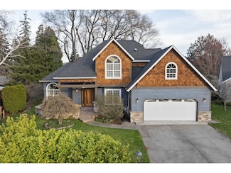 425 Sherman Ct, Hood River, OR 97031