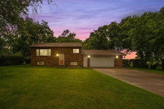 36443 170th St, Waseca, MN 56093