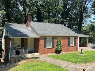 399 Westwood Dr, Statesville, NC 28677