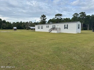 3050 Poticaw Bayou Rd, van Cleave, MS 39565