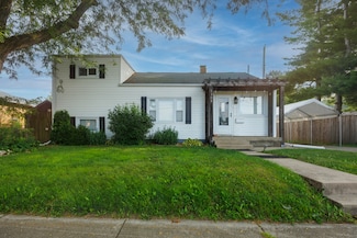 1304 Bell St, Bloomington, IL 61701