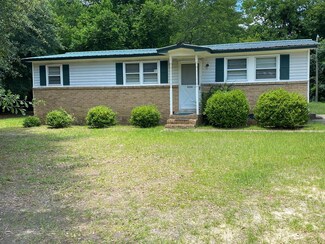 3220 Sarah Glen Dr, Dalzell, SC 29040