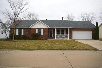 208 Osterhage Dr, Waterloo, IL 62298