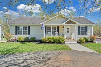 371 Leanor St, Rocky Mount, VA 24151