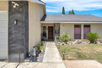 4883 E Geary St, Fresno, CA 93725