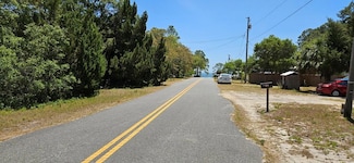 139 Connecticut St, Carrabelle, FL 32322