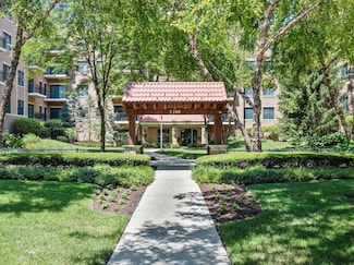5100 W 96th St Unit 226, Oak Lawn, IL 60453