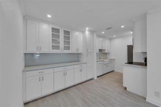 170 Cypress Club Dr Unit 716, Pompano Beach, FL 33060
