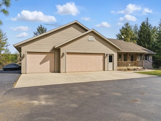 W7436 County Road V, Cascade, WI 53011