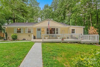 625 Lenox Place, Hendersonville, NC 28739