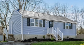 48 Narrows Rd, Bristol, RI 02809