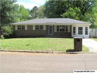 3703 S Westdale Ct SW, Huntsville, AL 35805