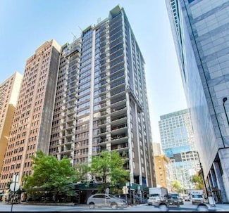 201 E Chestnut St Unit 22C, Chicago, IL 60611
