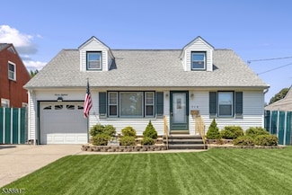 718 Pine St, Roselle Park, NJ 07204