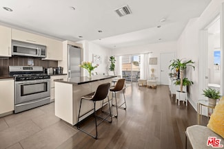 1700 Sawtelle Blvd Unit PH24, Los Angeles, CA 90025