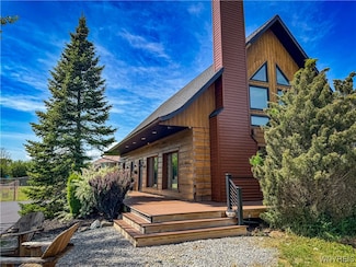 2637 Staley Rd, Grand Island, NY 14072