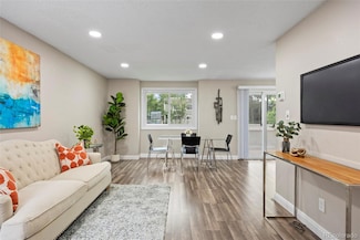 2856 S Kenton Ct, Aurora, CO 80014