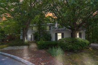 40 Winfield Rd, Providence, RI 02906