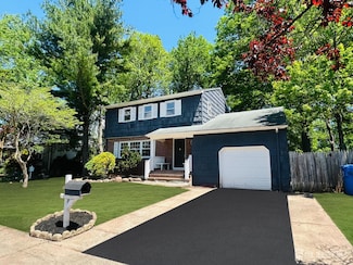 94 Kline Blvd, Colonia, NJ 07067
