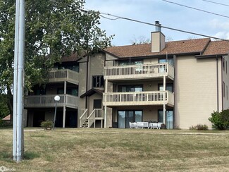 120 Clark Rd, Clear Lake, IA 50428