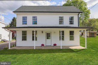 6 Saint Marys Ave, Branchdale, PA 17923
