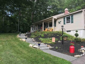 50 Port Wedeln Rd, Wolfeboro, NH 03894