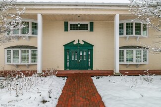 6 Meadowlawn Dr Unit 11, Mentor, OH 44060