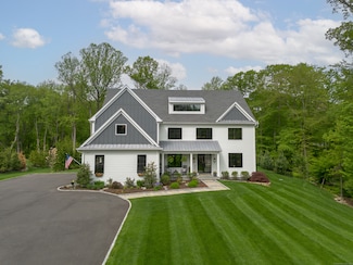284 Ingleside Dr, Stamford, CT 06903