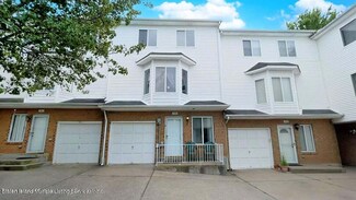 350 Aspen Knolls Way, Staten Island, NY 10312