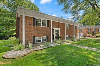 1815 Creekside Dr, Clarksville, IN 47129