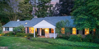 598 Cricket Ln, Wayne, PA 19087