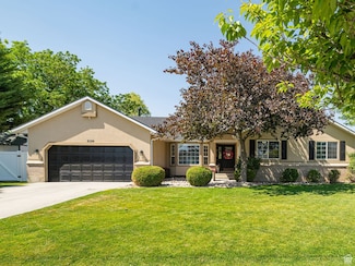 2524 Martingale Cir, South Jordan, UT 84095