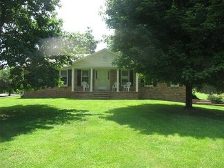 1458 Hunters Ferry Rd, Nicholasville, KY 40356