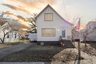 1450 Leahy St, Muskegon, MI 49442