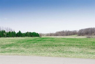 L68 Blarney Stone Dr, Albany, WI 53502