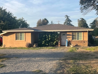 566 Roundup Ave, Red Bluff, CA 96080